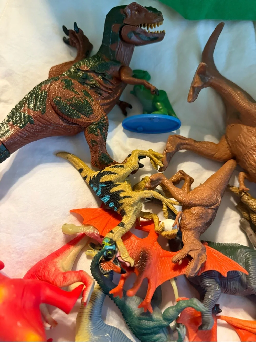Dinosaurs Lot of 26 Plastic Dinosaurs Variety of sizes and styles